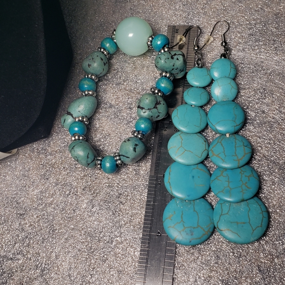 Howlite & Turquiose statement Necklace Earrings & Bracelet Set 3 NWOT - Picture 7 of 7